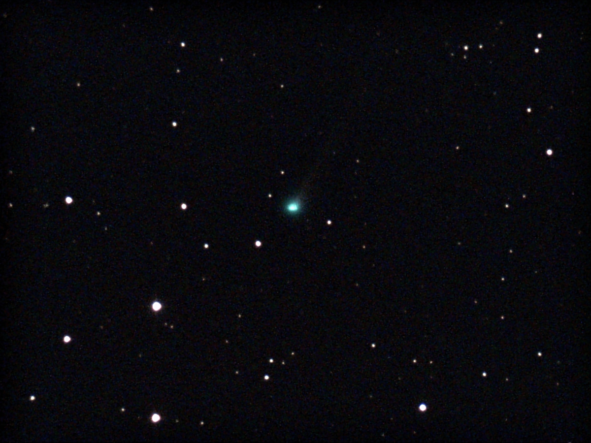 Comet SWAN’s bright green glow captured by Petri K. (Finland)