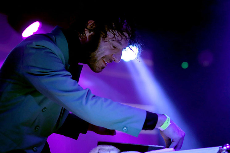 Daedelus Performing