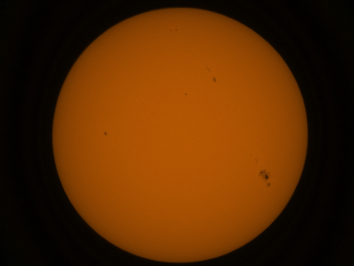 Active magnetic region of the sun