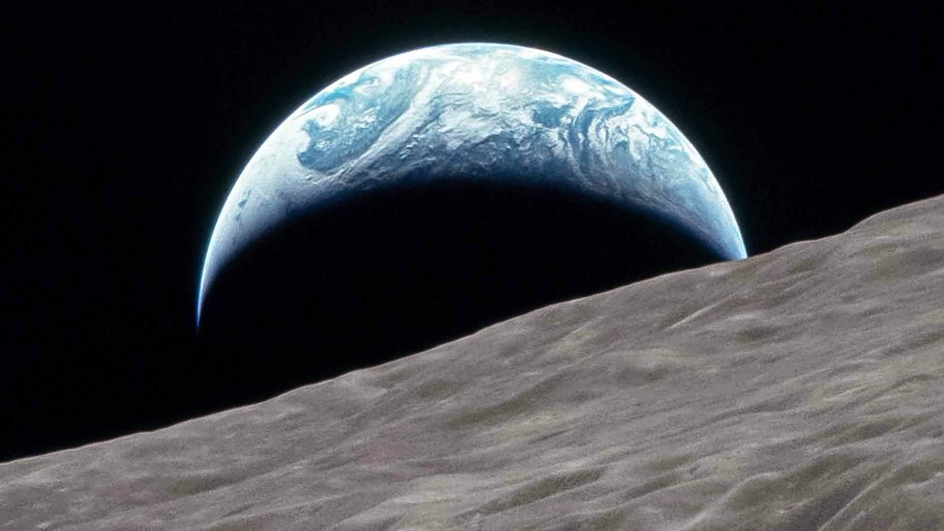 earth and moon's limb